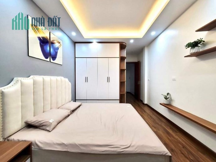Bán nhà phố Tôn Đức Thắng, ngõ rộng,  gần phố, nhà mới, 38m, 5T, 4.35 tỷ