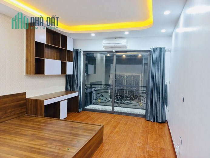 Bán nhà Cổ Nhuế lô góc 6 tầng thang máy 45m2, mt 3.8m, gara ô tô vào nhà, Full nội thất Nhô 6 tỷ