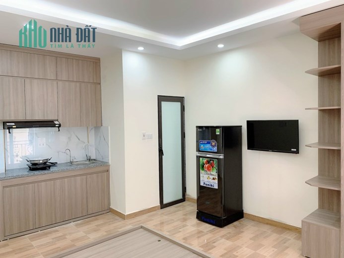 Nhà đẹp Hoàng Quốc Việt 95m2, 8 Tầng Thang Máy, 28 phòng doanh thu 2 tỷ/năm, Ô tô đỗ cửa 20,x tỷ