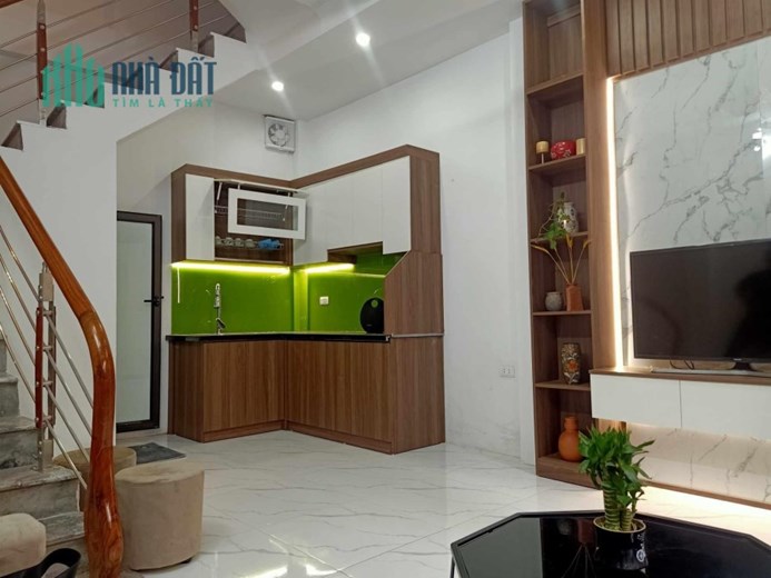 Bán nhà Nguyễn Cao, Hai Bà Trưng 25m, 4 Tầng nhà đẹp, ở luôn, giá chỉ hơn 3 tỷ.