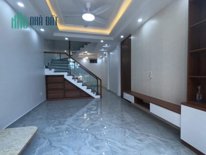 Bán nhà xây mới ngõ 225 Ngô Gia Tự 4 tầng 4 ngủ GIÁ chỉ 2.4 tỉ