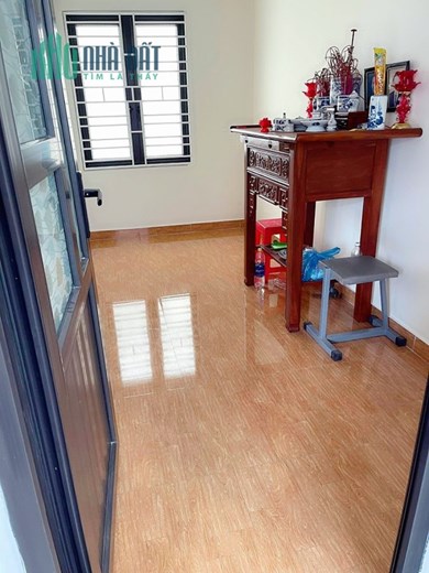 Bán nhà Ngô Gia Tự 54m 3 tầng ngõ nông, GIÁ 2.55 tỉ gần Chợ Đằng Lâm
