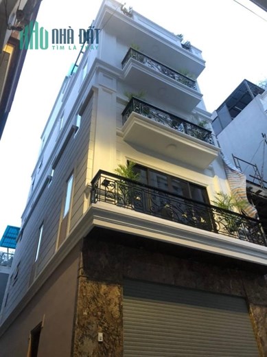 Bán nhà mới Nguyễn Văn Cừ, Lô góc, 55m x 5 tầng, thang máy, ô tô, 12 tỷ 8