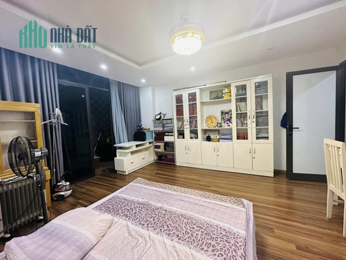 BÁN NHÀ ĐỘI CẤN, BA ĐÌNH, SÁT PHỐ, NGÕ 3M, 80M2 MT4.5M, GIÁ 8.5 TỶ