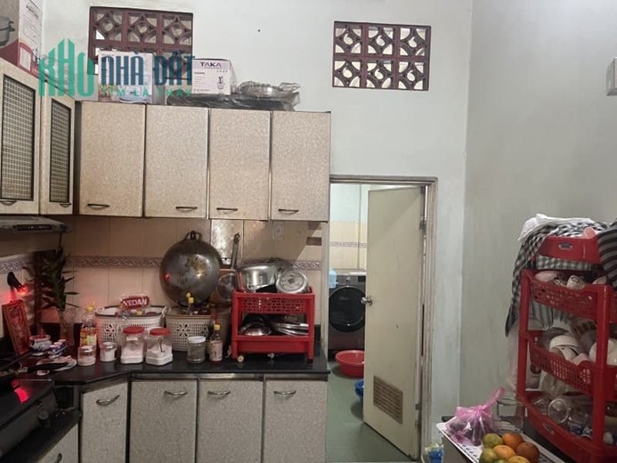 Bán nhà hẻm 110 Tô Hiệu 60m2 ngang 4 chỉ 6,2 tỷ còn TL.