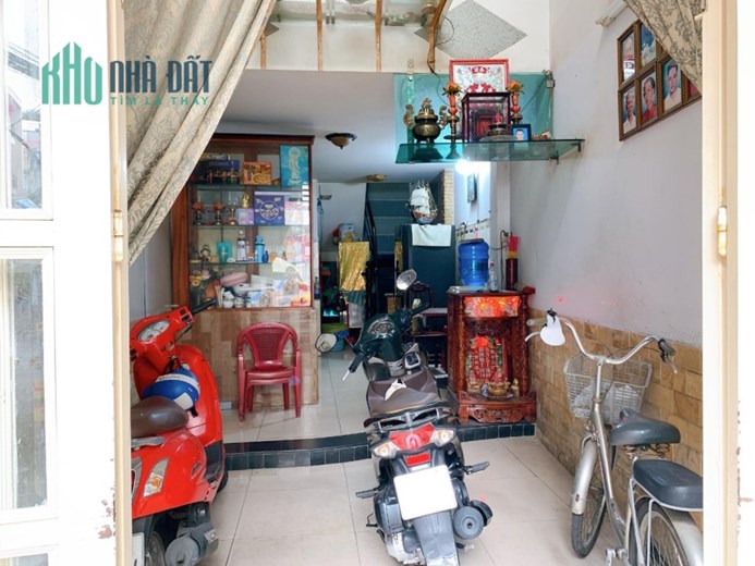 Mặt tiền ngay Hoàng Hoa Thám – P12 Tân Bình – 5 tầng – chỉ nhỉnh 5 tỷ.