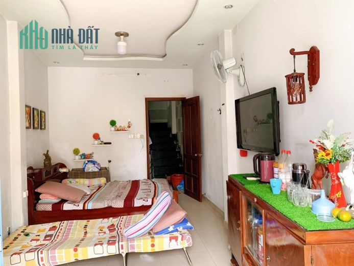 Mặt tiền ngay Hoàng Hoa Thám – P12 Tân Bình – 5 tầng – chỉ nhỉnh 5 tỷ.