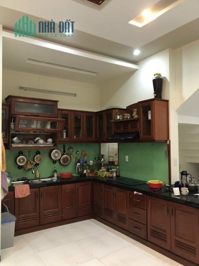 Bán nhà đẹp 3 Tầng Hải châu cạnh cổng Sân bay QT Đà Nẵng đường Thi Sách