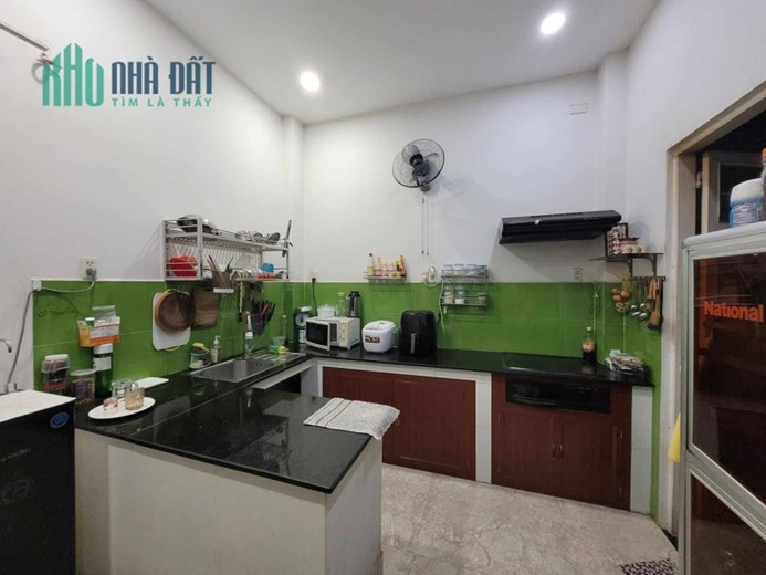 Nhà Bán Vị Trí VIP, Tô Ngọc Vân, 310mz, 8mx 38m,giá 17 tỷ,P Linh Đông, Thủ Đức.