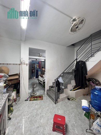 Bán nhà gần đường Hưng Phú phường 9 Q8 3 tầng 4.7m x,9.6 Nhỉnh: 4 tỷ