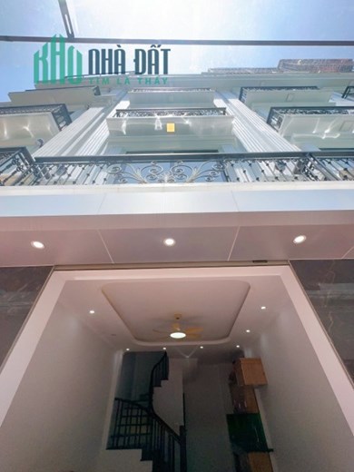 Bán nhà HUỲNH TẤN PHÁT 40m, 5 TẦNG, mt 4M, giá NHỈNH 3 TỶ, nhà MỚI KOONG.