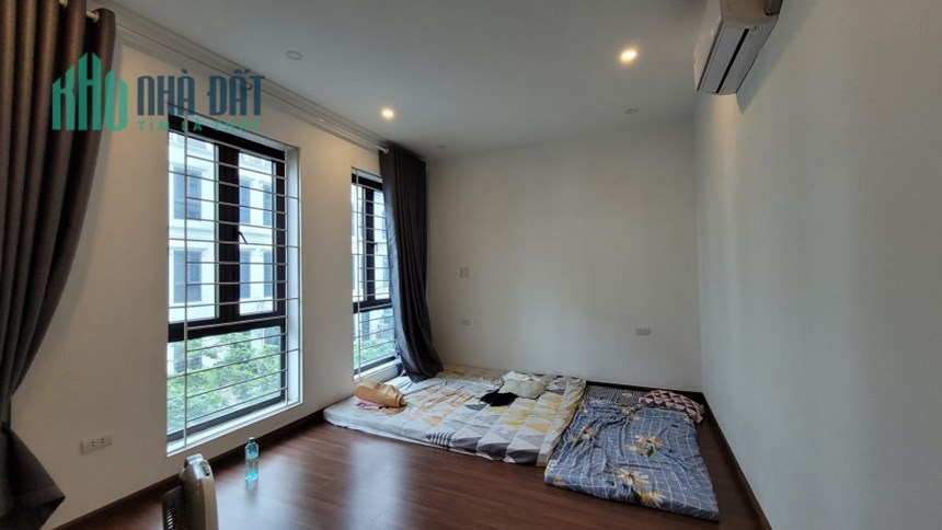 NHỈNH 4TỶ - 54m - 5 TẦNG - 4PN - OTO ĐỖ CỬA - NGỌC LÂM - GẦN CẦU CHƯƠNG DƯƠNG