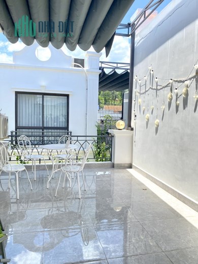 BÁN NHANH NHÀ MỚI 2 TÂNG NỘI THẤT CAO CẤP HẺM ĐƯỜNG NGUYỄN XIỂN