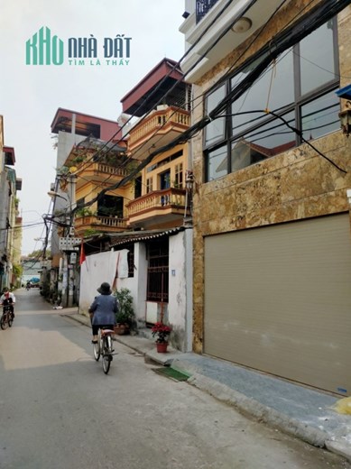 NHÀ ĐẸP MỚI XÂY, 7 TẦNG - THANG MÁY -  PHỐ NGÔ GIA TỰ - NGÕ THÔNG - Ô TÔ TRÁNH - KINH DOANH- Ở ĐẲNG