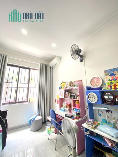 CẦN BÁN NHANH NHÀ MỚI 2 TÂNG HẺM ĐƯỜNG NGUYỄN XIỂN, NỘI THẤT XỊN XÒ