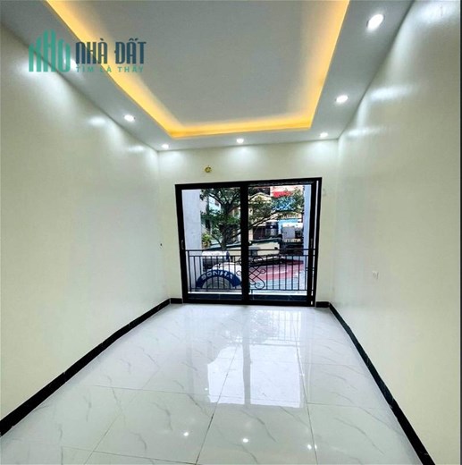 Bán nhà khu Trung Văn, Nam Từ Liêm DT40m, 2T, 2PN. SĐCC. Giá 3,2 tỷ. Lh: 0922855868