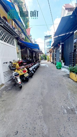 NHÀ 3 TẦNG  - HXH - TT NHÀ BÈ - 42M2 - NỞ HẬU - GIÁ CHỈ 3.X TỶ