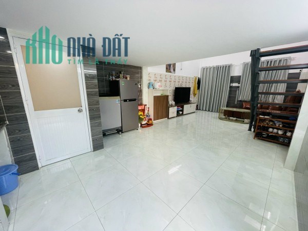 nhà mặt tiền NGUYẼN HÁO VĨNH 33m2, tân quý,tan phú, lô góc chỉ 3ty5