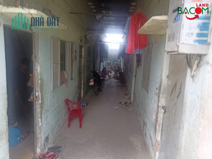 Bán nhà Bửu Hòa có sẵn 10 phòng, SHR, đường xe tải vào tận nơi, gần Cầu Hang