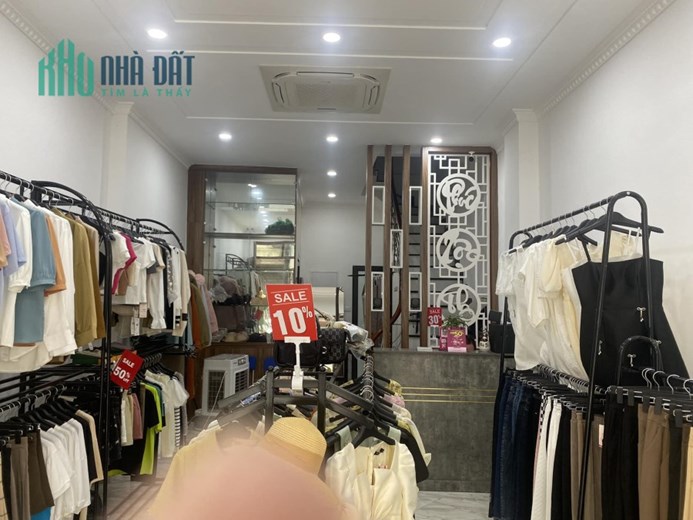 ⚜️ NHÀ MẶT PHỐ THỤY KHUÊ, 40M2 6T THANG MÁY, MT 4M, SỔ VUÔNG NỞ HẬU, CHỈ 17.6 TỶ⚜️