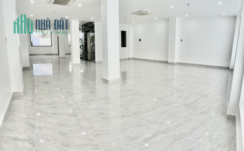 Cho Thuê Tòa Nhà Văn Phòng Cao Cấp Mới Vị Trí Vàng Đắc Địa Sung Túc, P. Thới AN, Q12
