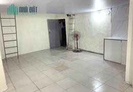 Chính chủ cho thuê nhà tại Kim Mã Ba Đình Hà Nội- Diện tích: 40m2, gác lửng 27m- Giá thuê: 5 triệu/