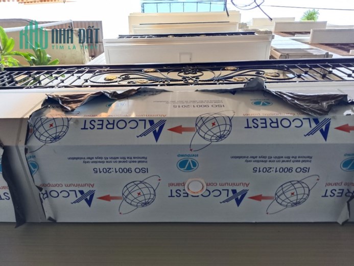 Bán nhà đẹp Ngõ 26 Cự Lộc, sát phố, sổ đỏ đẹp, ở ngay, 42m, 5 tầng, nhỉnh 5 tỷ