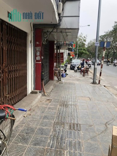 Cần  bán nhà Mặt phố Trung Kính giá 30 tỷ, 70mx6 tầng, MT 6m, KD cực tốt