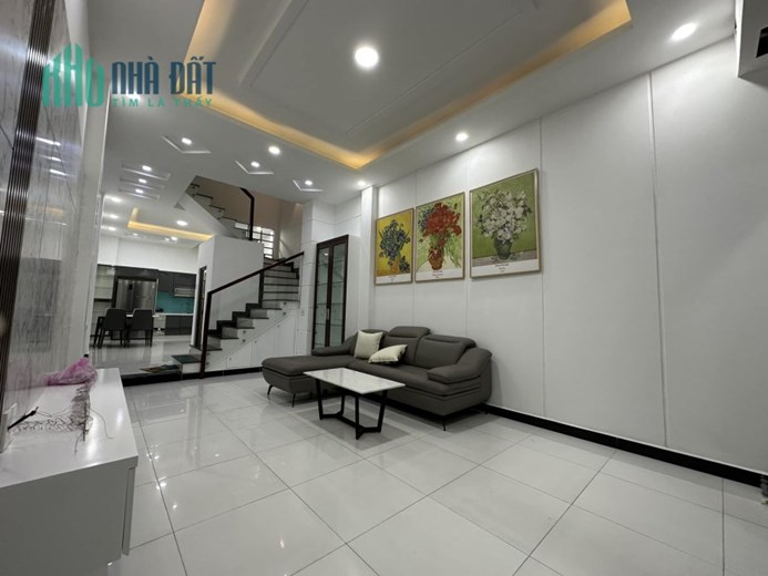 MẶT TIỀN TRẦN KHẮC CHÂN, PHÚ NHUẬN, 56M2, NHỈNH 11 TỶ