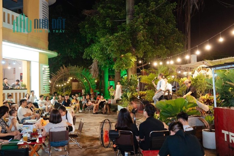 SANG NHƯỢNG QUÁN CAFE  ĐỊA CHỈ KHU TỔ HỢP REPUBLIC COMPLEX, SỐ 4 HOÀNG DIỆU, HỒNG BÀNG, HẢI PHÒNG