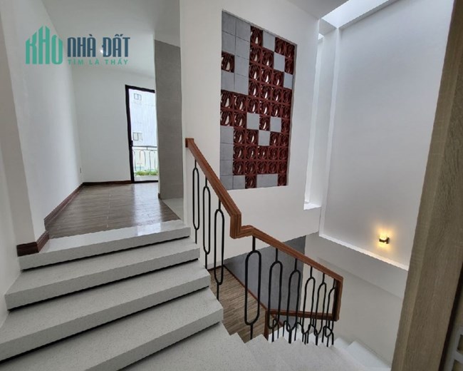 NHÀ ĐẸP KIÊN CỐ - Ô TÔ 5M – TÔN ĐẢN. Q. CẨM LỆ – TIỆN ÍCH DÂN SINH ĐỈNH