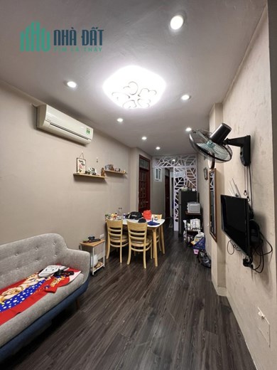 Chung cư Mini phố Giáp Nhất ô tô đỗ cửa 52m 2 ngủ 2wc 1 khách bếp 1.1 tỷ