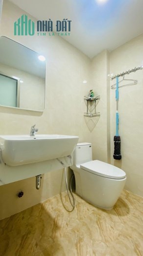 Cho thuê Căn Hộ Vạn Đô, Bến Vân Đồn, Phường 1, Quận 4