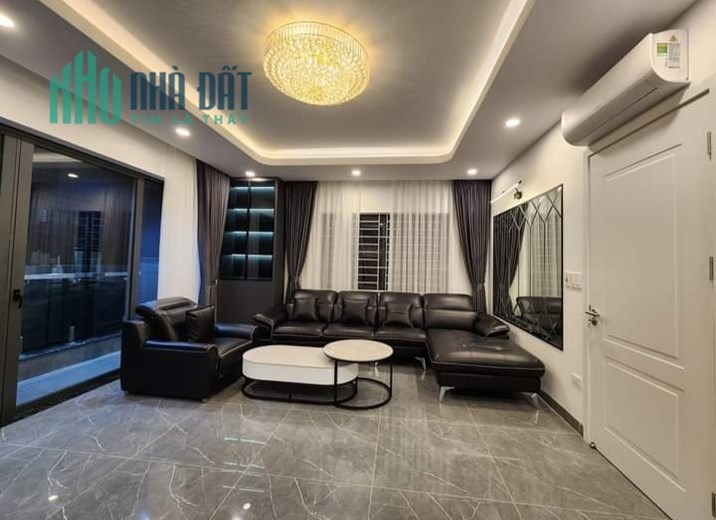 Lạc Long Quân Cầu Giấy 8t thang máy, lô góc gara, nhà đẹp 17 tỷ 0343564283