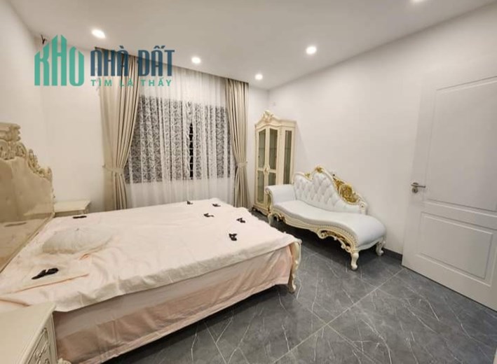 Lạc Long Quân Cầu Giấy 8t thang máy, lô góc gara, nhà đẹp 17 tỷ 0343564283