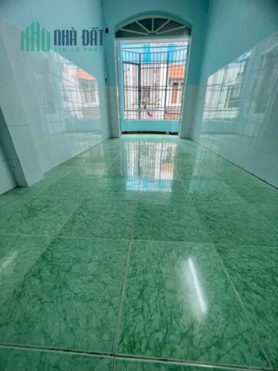 Bán nhà 2 tầng 20m2, Hẻm xe hơi, Chiến Lược, Bình Tân, chỉ 2.35 tỷ TL