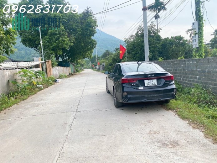 cắt lỗ nhanh 1 tỷ cho lô góc 2 mặt đường diện tích 1000m, đường rộng 7m khu trung tâm
