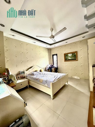 Bán nhà mặt tiền 4M x 18M 4 Tầng đường Thành Công phường Tân Thành quận Tân Phú.