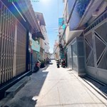 Bán NHÀ RẺ Đi Mỹ Gấp GIẢM HƠN  1,5  tỷ Ngang 3.65x 11.65m Nguyễn Khoái Q4 sát Q1 - 50 m