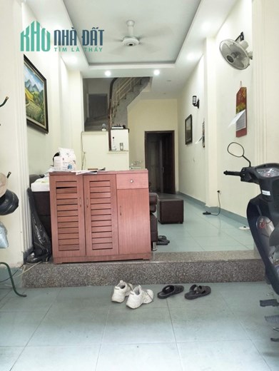 Cần bán nhà riêng Phố Đào Tấn , Ba Đình . DT 50m Ô tô , Gần Phố Chỉ 6.X tỷ Gần CV Thủ Lệ