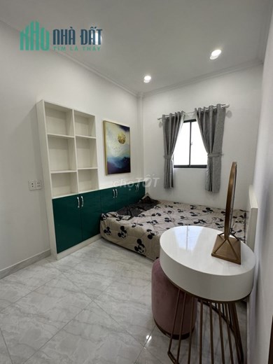 Bán nhà hẻm trên đường Thích Quảng Đức, phường 5, quận Phú Nhuận. diện tích 30m2, giá 5.7 tỷ