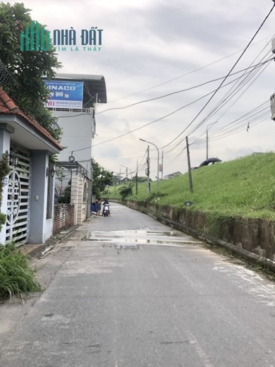 Bán đất Mặt phố Bát khối, Ô tô tránh, KD, 42 m2, giá chỉ 2,45 tỷ.