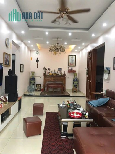 Chính chủ cần bán gấp căn nhà mới xây nội thất hoàn chỉnh Thuộc Phường Tân Long , tiếp giáp Phường