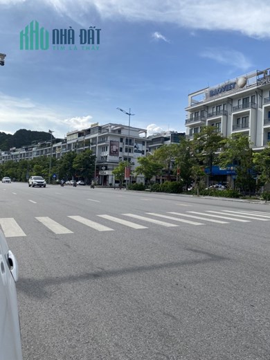 Cho thuê căn Shophouse liền kề Monbay Hạ Long 90m2, 5 tầng