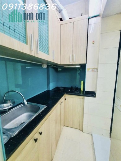 💥NHỎ XINH💥 1.5 tỷ Tập thể Tầng 2 mặt phố Nguyên Hồng, Đống Đa 45m, 2PN