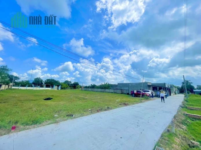 CẦN BÁN NHÀ MỸ HẠNH BẮC