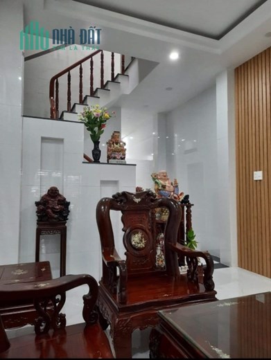 NHÀ ĐẸP- GIÁ RẺ-HÀNG HIẾM TẠI NGUYỄN HỮU CẢNH