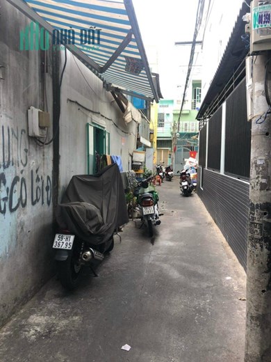Bán NHÀ RẺ cấp 4 Q4 Đoàn Văn Bơ NGANG 4x 12.75m hơn 3 tỷ