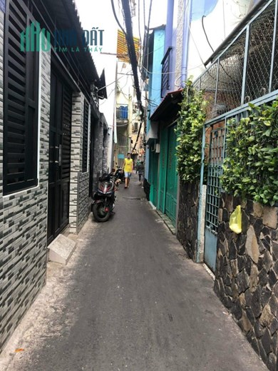 Bán NHÀ RẺ cấp 4 Q4 Đoàn Văn Bơ NGANG 4x 12.75m hơn 3 tỷ
