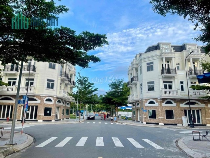 Bán nhà phố liền kề 67m2 – 3PN - Dự án Icon Central.